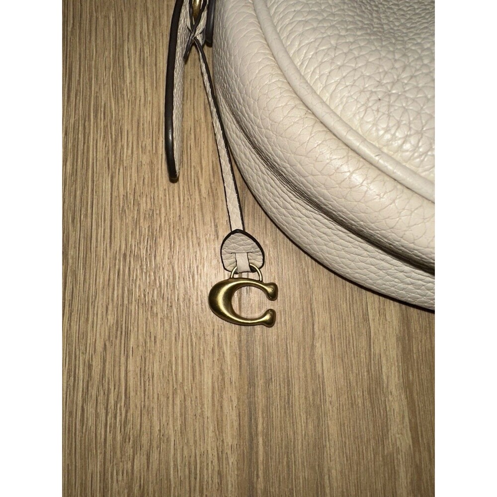 Coach Luna Shoulder Bag Chalk CC439 READ - Picture 2 of 16